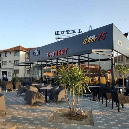 Hotel Moment Velika Plana Exterior foto